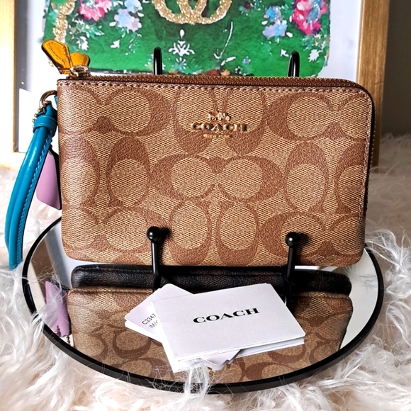 Double NWTs Corner Zip Colorblock Wristlet - Picture 1 of 9